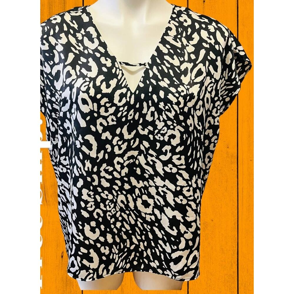Y2K Forever 21 Cheetah Print Blouse Women's Large Loose Fit Business V Neck Work